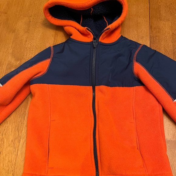Orange Lands End fleece coat- size 4 kids. Pre owned good condition. - Picture 7 of 7